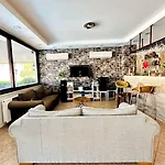 Anfora Hotel