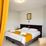 Anfora Hotel 3*
