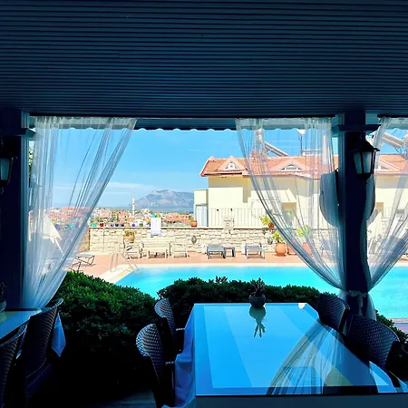 Anfora Hotel 3*